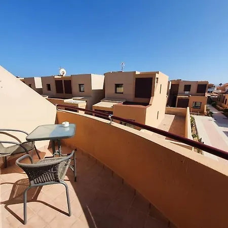 Piscina & Wifi. Sunny Apartement, Swimming Pool. * Caleta De Fuste