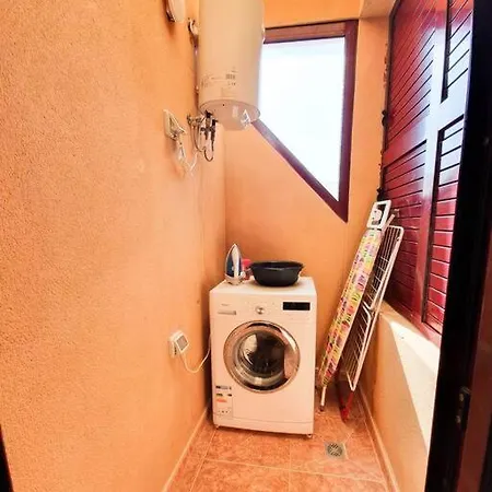 Piscina & Wifi. Sunny Apartement, Swimming Pool. * קלטה דה פוסטה