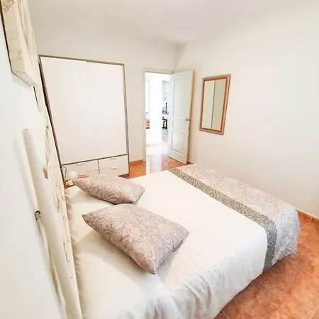 דירה Piscina & Wifi. Sunny Apartement, Swimming Pool. *