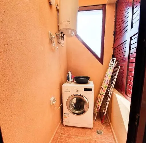 Piscina & Wifi. Sunny Apartement, Swimming Pool. * Caleta De Fuste