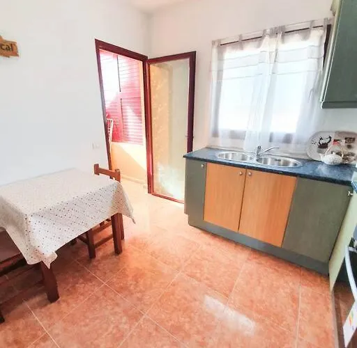 Apartmán Piscina & Wifi. Sunny Apartement, Swimming Pool.