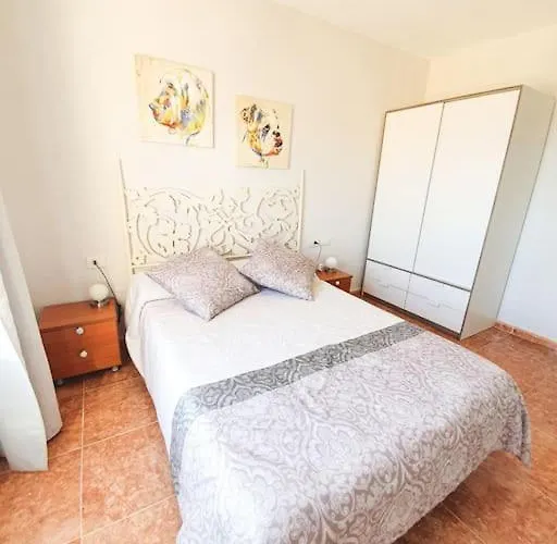 Piscina & Wifi. Sunny Apartement, Swimming Pool. Caleta De Fuste