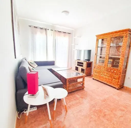 Piscina & Wifi. Sunny Apartement, Swimming Pool. *