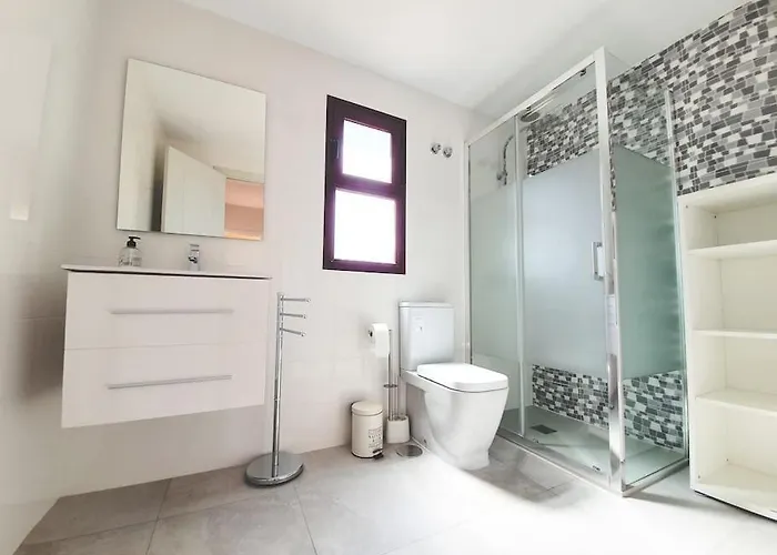 Piscina & Wifi. Sunny Apartement, Swimming Pool. * Caleta De Fuste