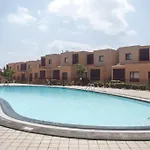 Piscina & Wifi. Sunny Apartement, Swimming Pool. Apartament *