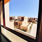 Piscina & Wifi. Sunny Apartement, Swimming Pool. *