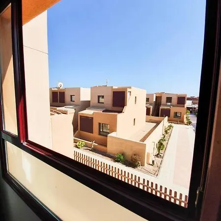 Piscina & Wifi. Sunny Apartement, Swimming Pool. *