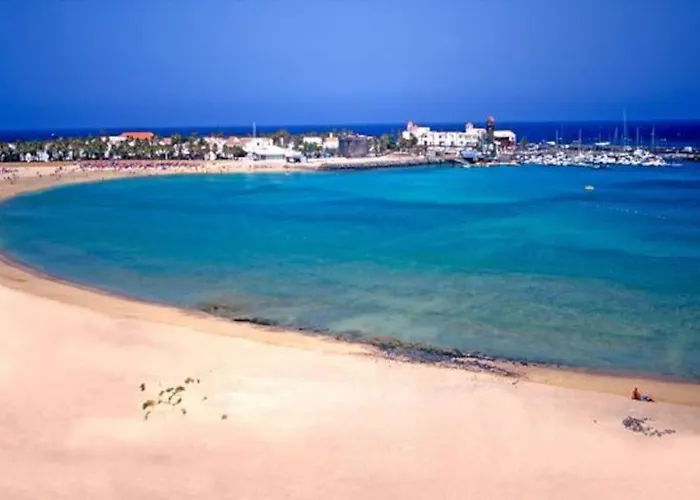 Piscina & Wifi. Sunny Apartement, Swimming Pool.